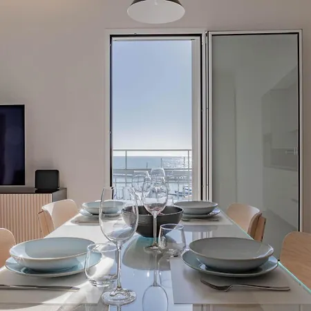 Zaffiro Attico Sanremo- Stunning View Terrace * 산레모