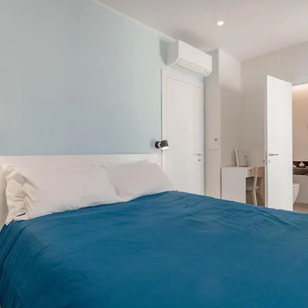 Апартаменты Zaffiro Attico Sanremo- Stunning View Terrace Санремо