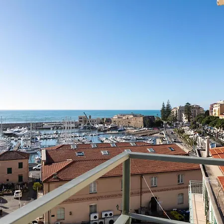 Zaffiro Attico Sanremo- Stunning View Terrace アパート